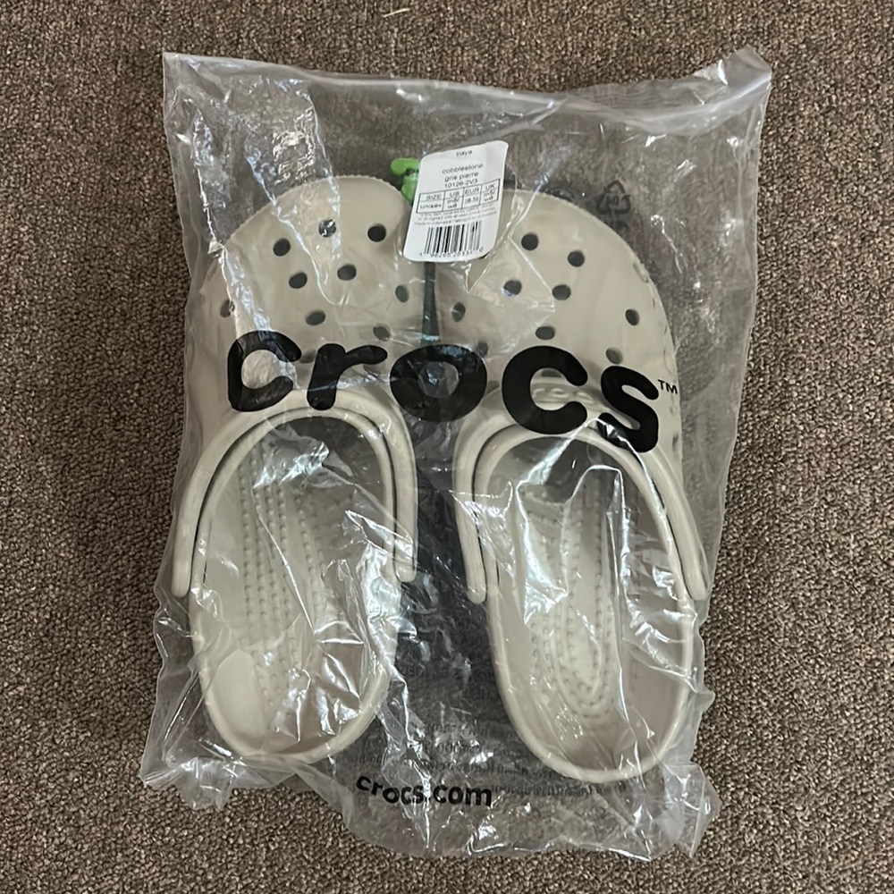 Crocs Baya Clog cobblestone nwt